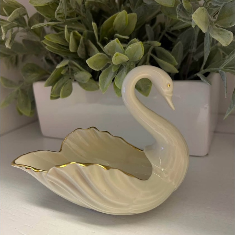 Lenox 120th Anniversary Swan